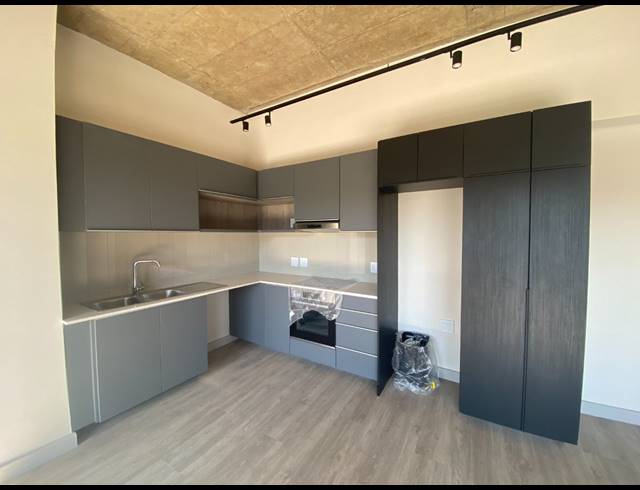 1 BEDROOM APARTMENT FOR SALE IN SANDTON CENTRAL